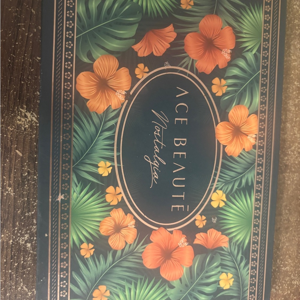 Ace Beaute Nostalgia Tropical Floral Decor